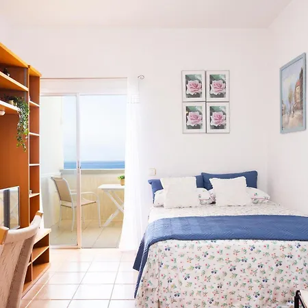 Apartment Home2book Sea Front Studio, Las Gaviotas Beach *